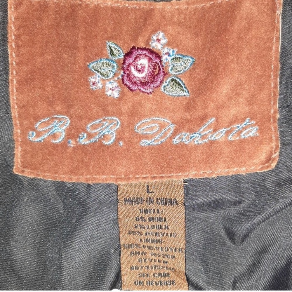 B B Dakota Brown Plaid Fur Hooded Flannel Vest L - Picture 12 of 12